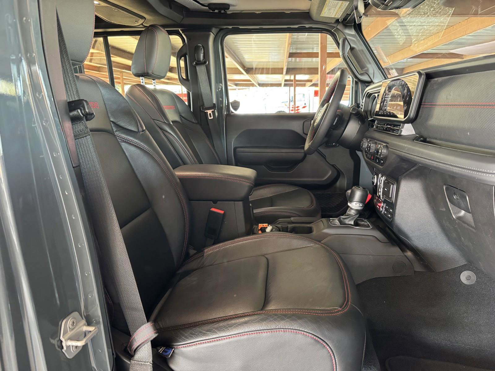 Used 2024 Jeep Wrangler Rubicon w/ XTREMEE 35" Tire Package image 38