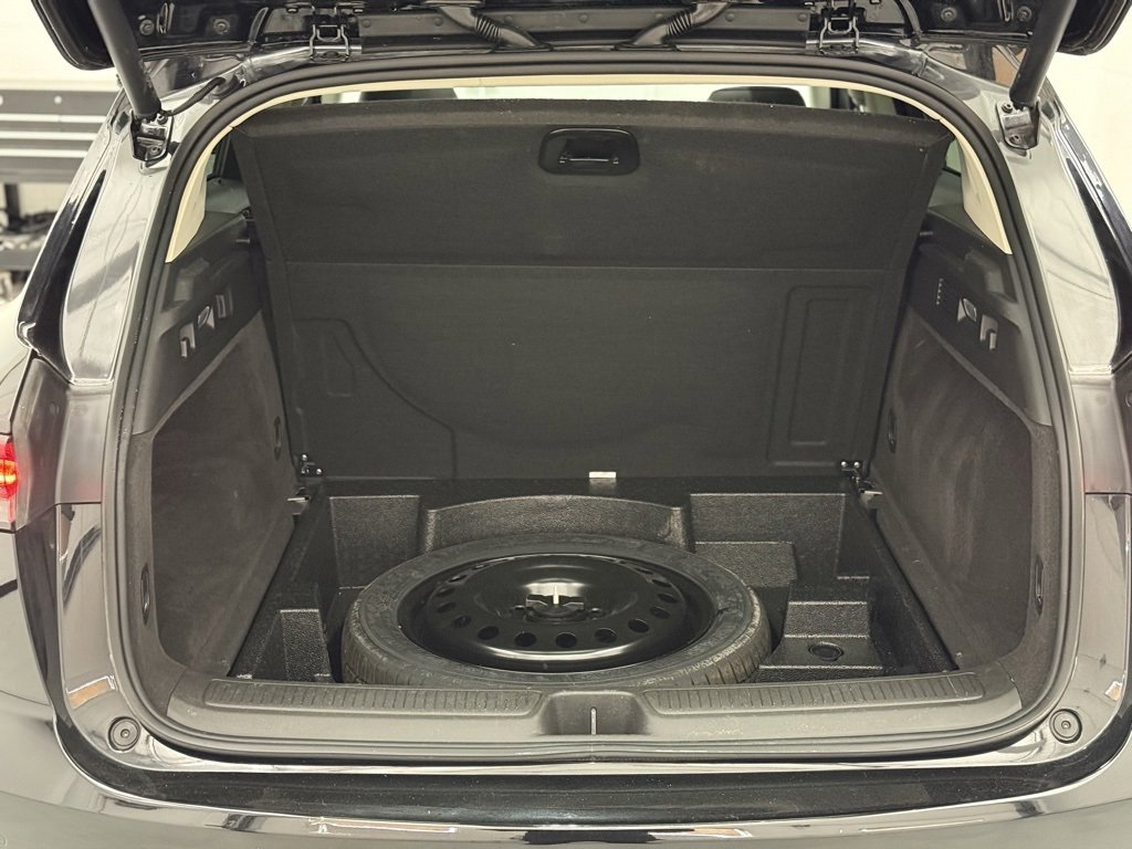 Used 2023 Buick Envision Essence w/ Sport Touring Package image 44