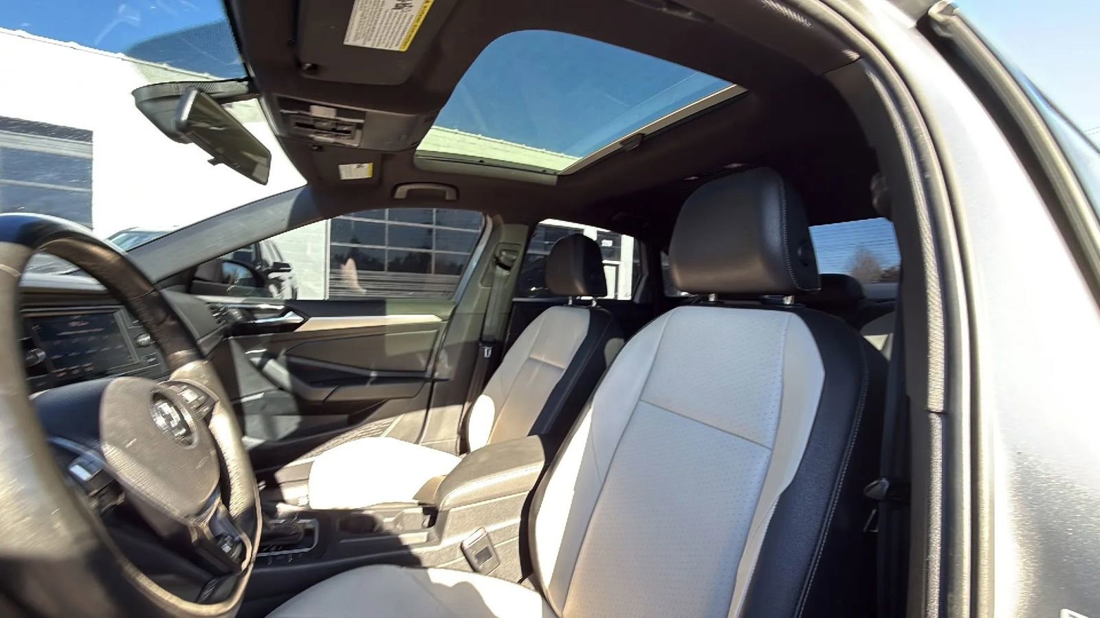 Used 2019 Volkswagen Jetta R-Line w/ R-Line Cold Weather Package image 16