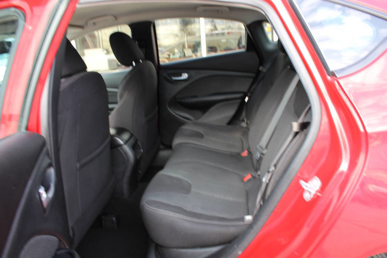 Used 2014 Dodge Dart SXT image 12