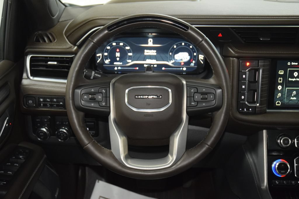 Used 2023 GMC Yukon XL Denali w/ Denali Reserve Package AWD/4WD image 38