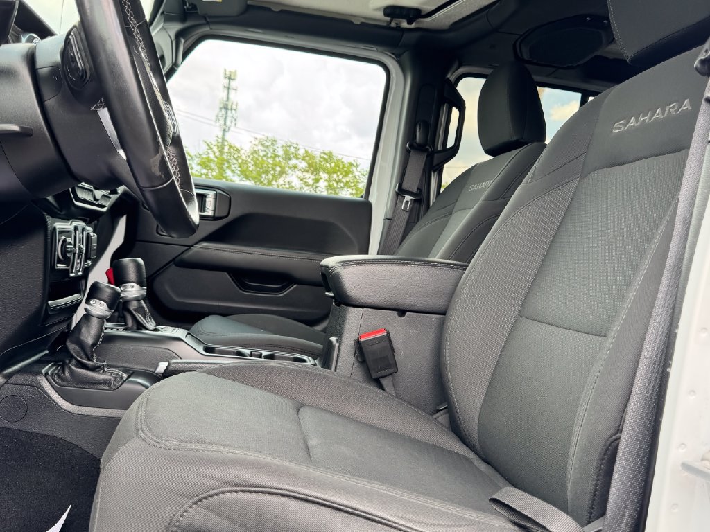 Used 2021 Jeep Wrangler Unlimited Sahara w/ Uconnect 4C Nav & Sound Group AWD/4WD image 19