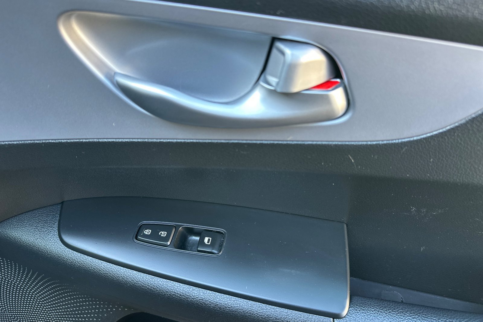 Used 2024 Kia Forte LXS image 20