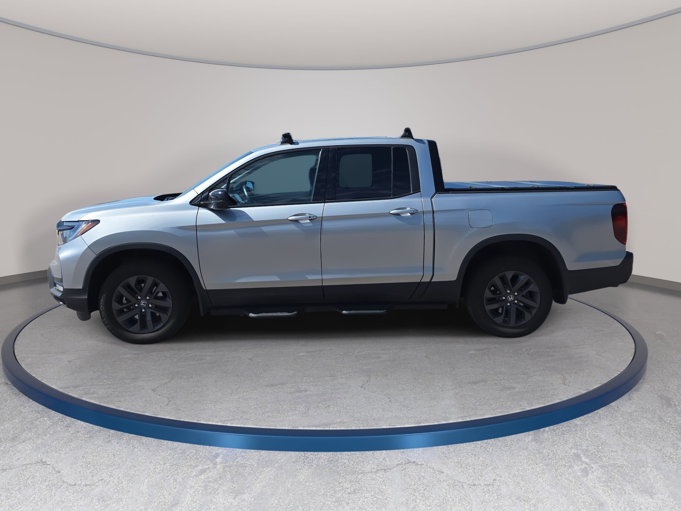 Used 2024 Honda Ridgeline Sport image 8