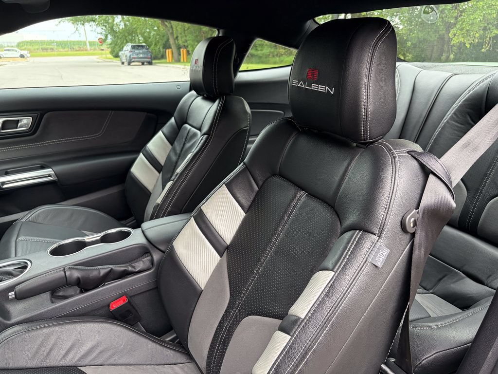 Used 2022 Ford Mustang GT Premium w/ Black Accent Package RWD image 15