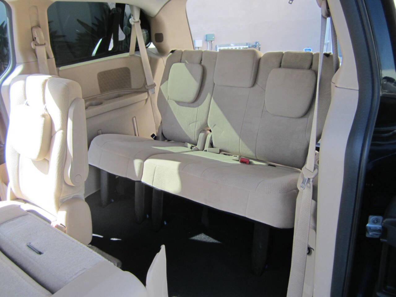 Used 2013 Dodge Grand Caravan SE image 14