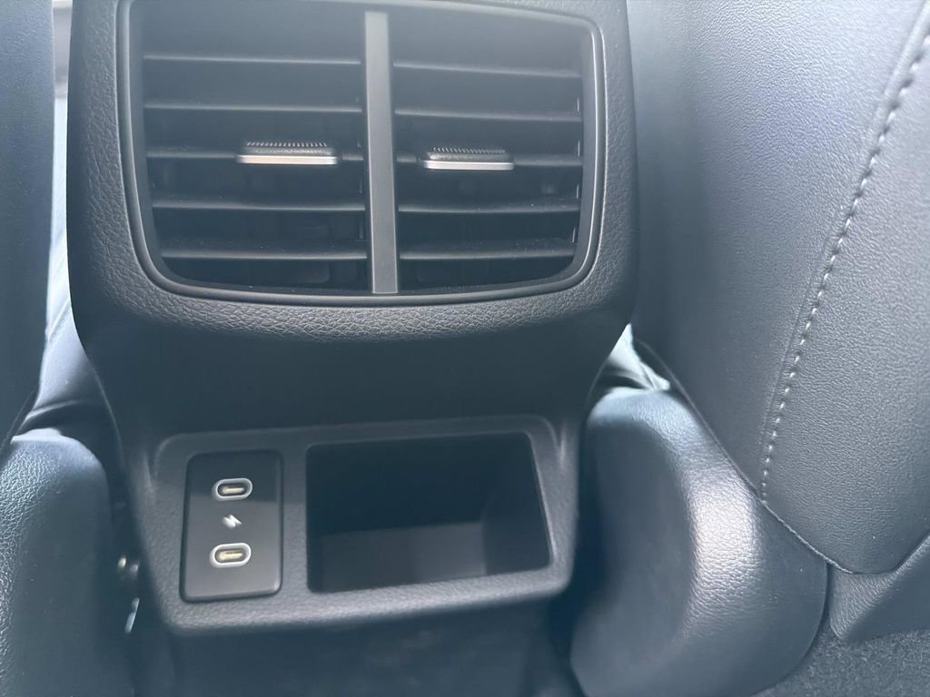 Used 2025 Kia Seltos EX FWD image 6