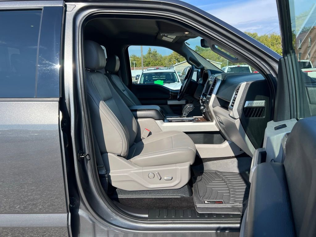 Used 2015 Ford F150 Lariat image 22