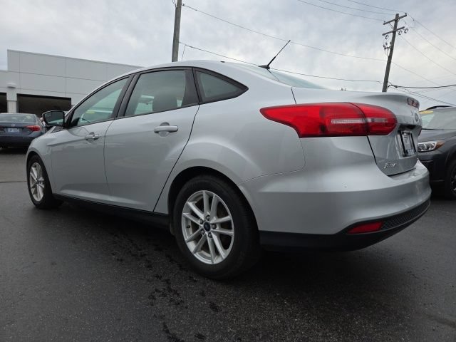 Used 2016 Ford Focus SE FWD image 5