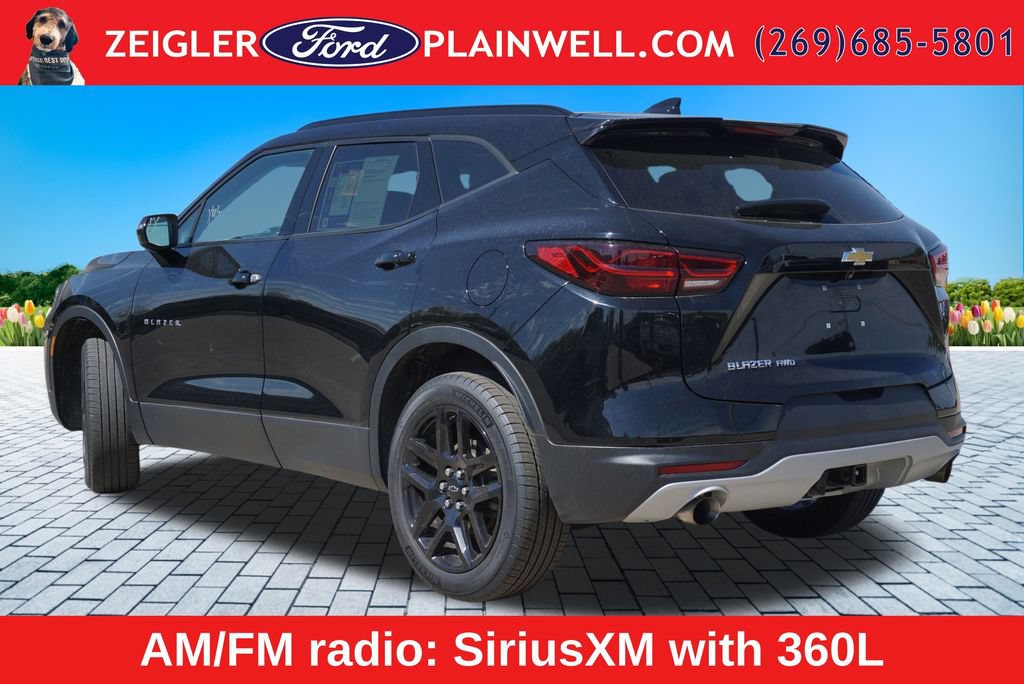 Used 2023 Chevrolet Blazer LT AWD/4WD image 3