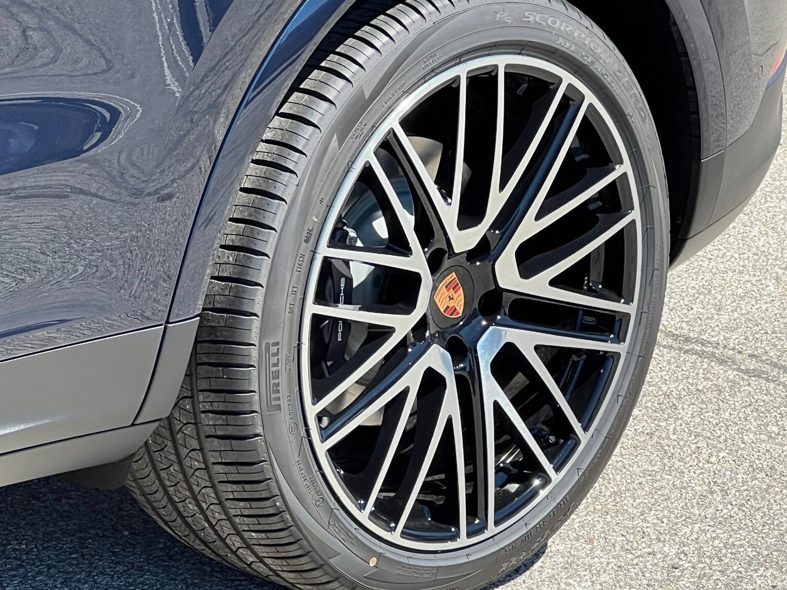 New 2026 Porsche Cayenne AWD/4WD image 14