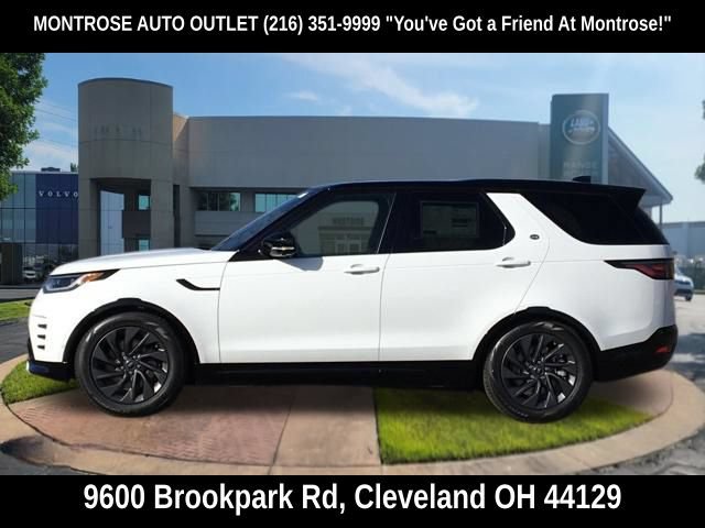 Used 2024 Land Rover Discovery Dynamic SE AWD/4WD image 4