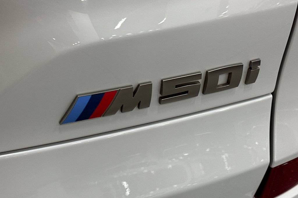 Used 2020 BMW X5 M50i w/ Executive Package AWD/4WD image 34