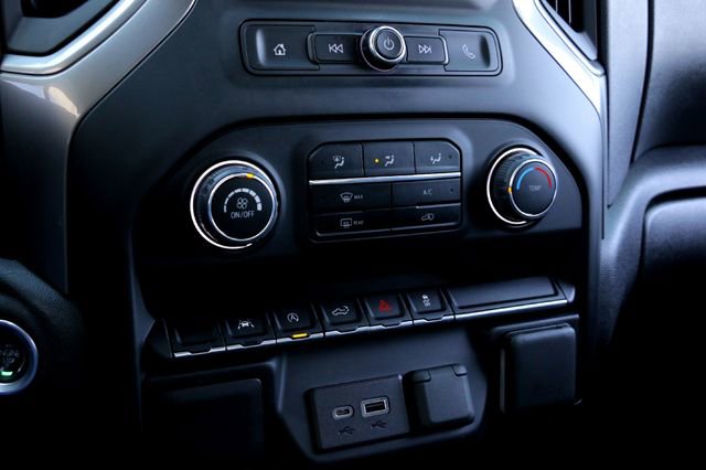 Used 2023 Chevrolet Silverado 1500 Custom image 18