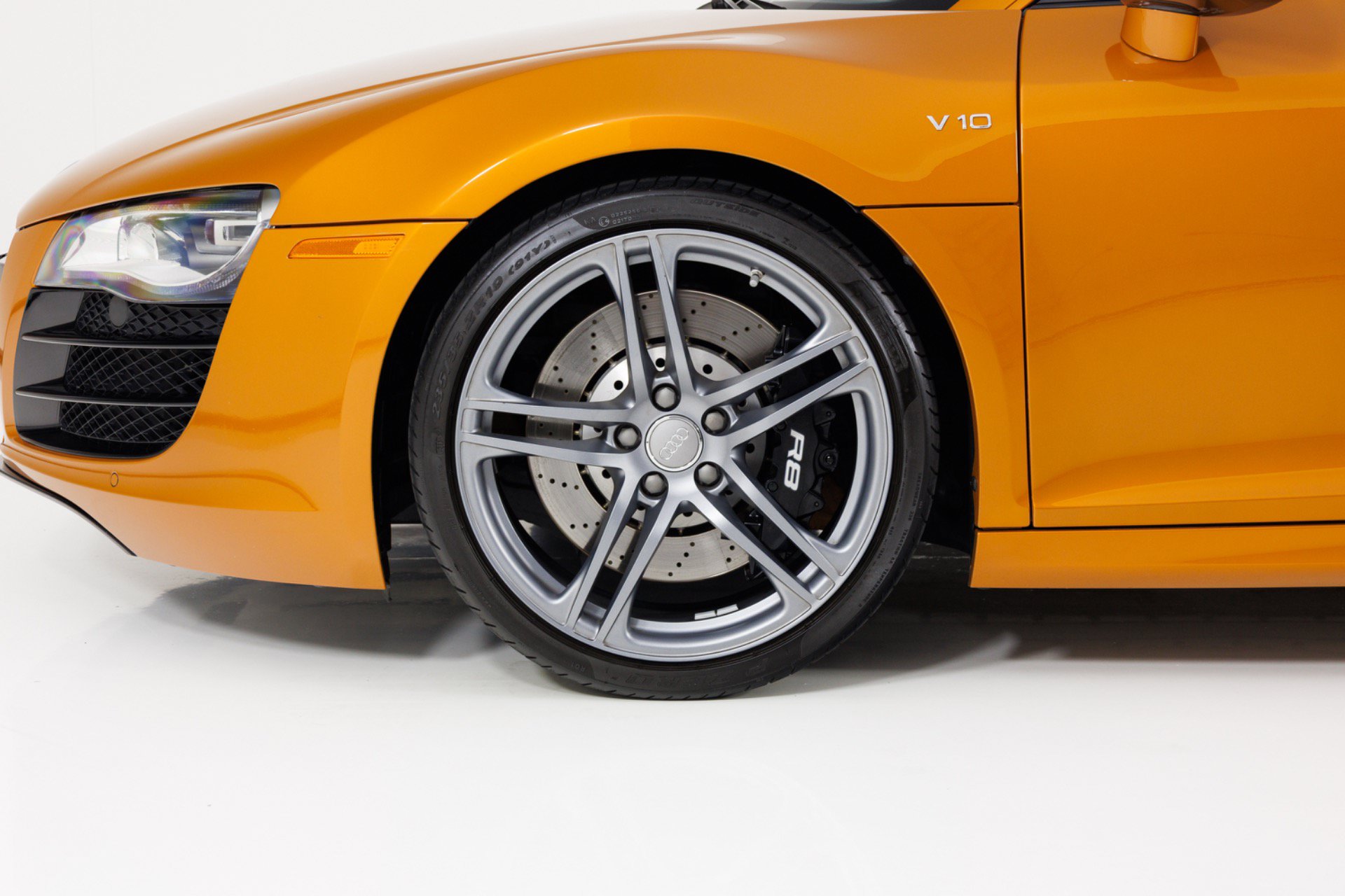 Used 2011 Audi R8 V10 AWD/4WD image 9