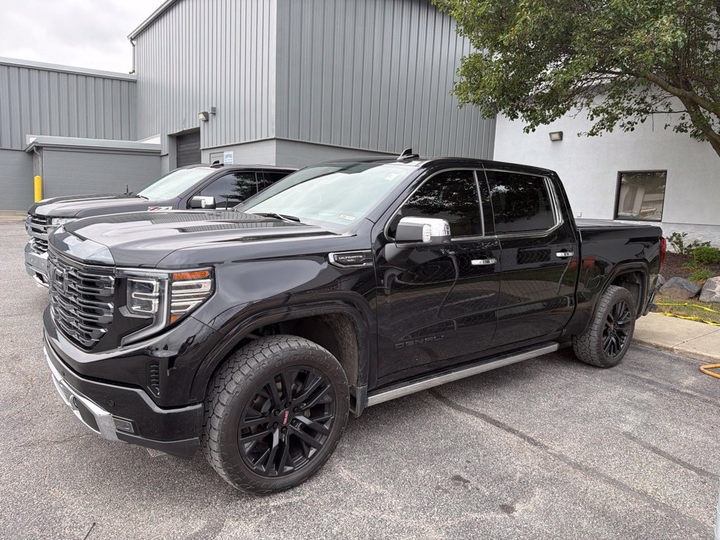 Used 2023 GMC Sierra 1500 Denali Ultimate AWD/4WD image 2