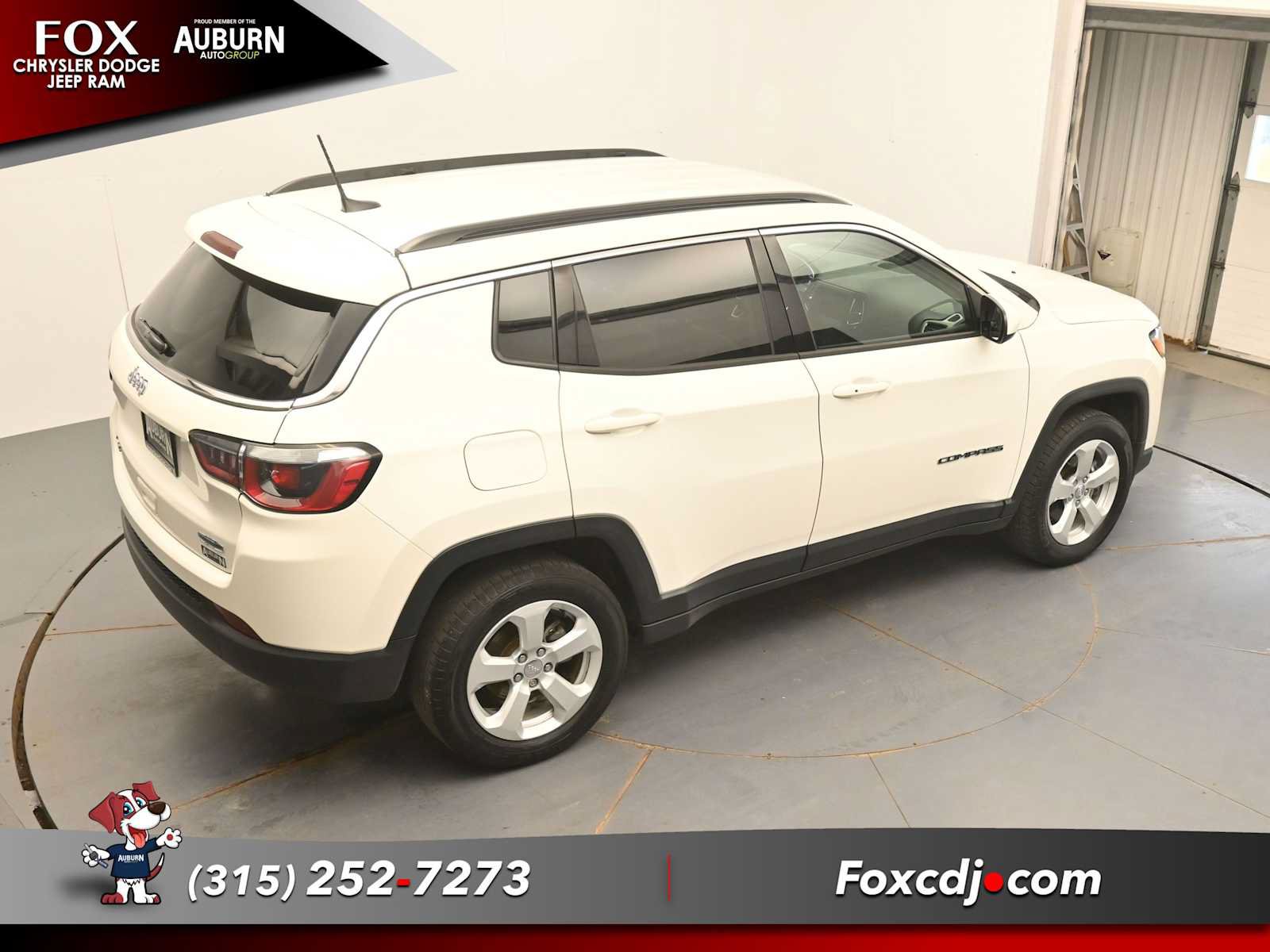 Used 2019 Jeep Compass Latitude w/ Cold Weather Group AWD/4WD image 32