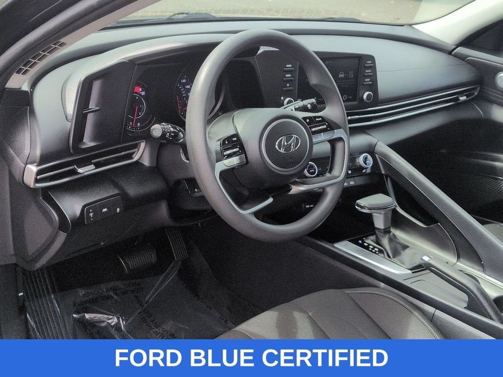 Used 2023 Hyundai Elantra SEL FWD image 11