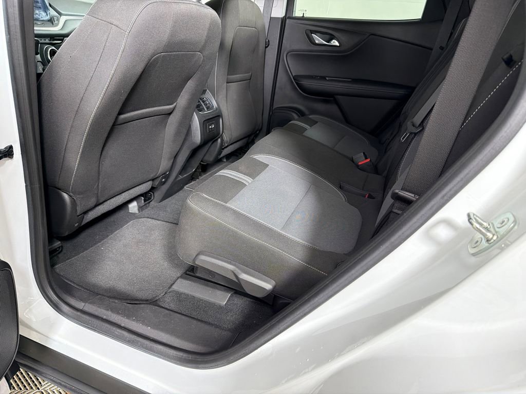 Used 2023 Chevrolet Blazer LT image 20