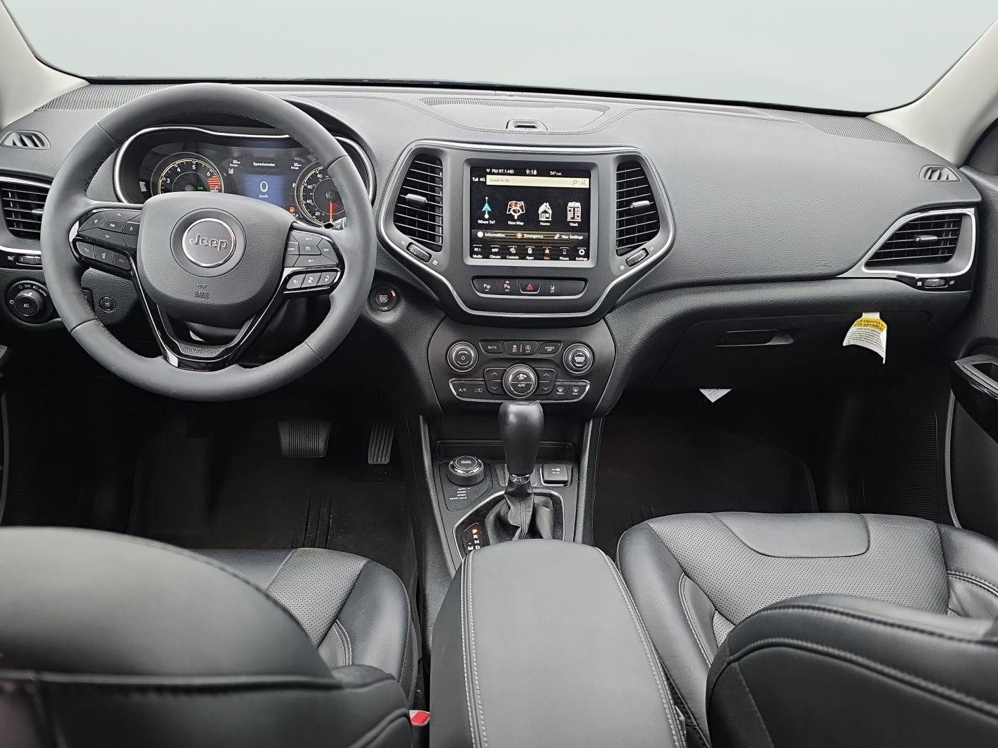 Used 2023 Jeep Cherokee Altitude Lux w/ Mopar Interior Package AWD/4WD image 36