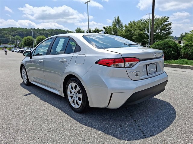 Used 2024 Toyota Corolla LE image 4