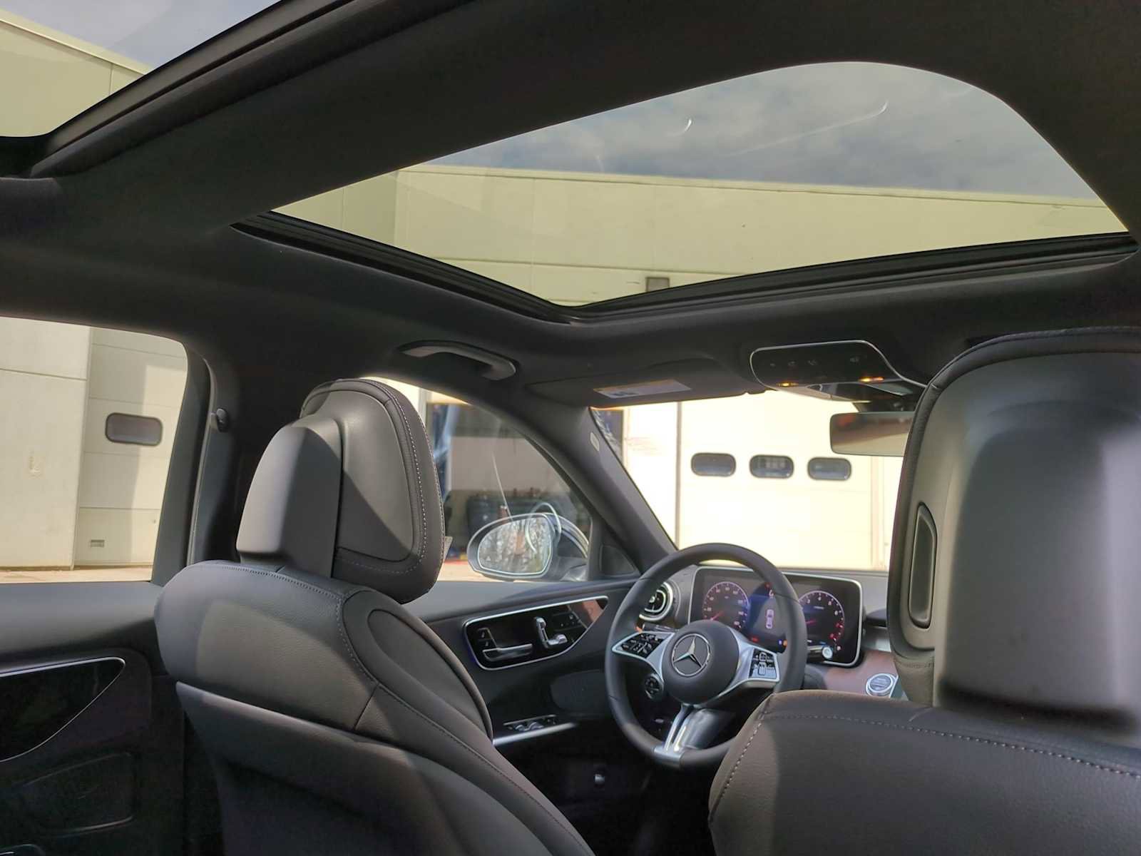 New 2025 Mercedes-Benz C 300 4MATIC Sedan image 23