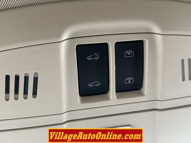 Used 2017 Buick Envision Essence AWD/4WD image 18