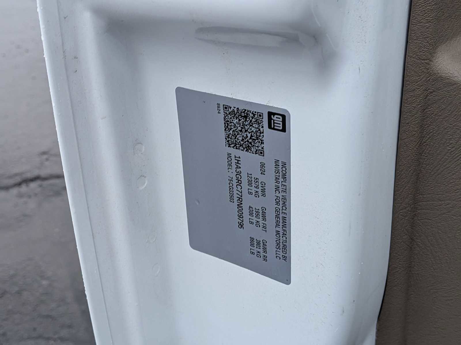 New 2024 Chevrolet Express 3500 w/ Power Convenience Package image 26