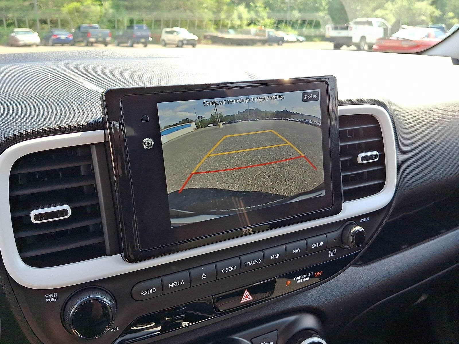 Certified 2025 Hyundai Venue Limited FWD image 21