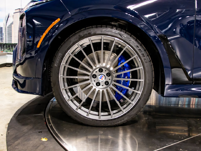 New 2026 BMW ALPINA XB7 AWD/4WD image 7