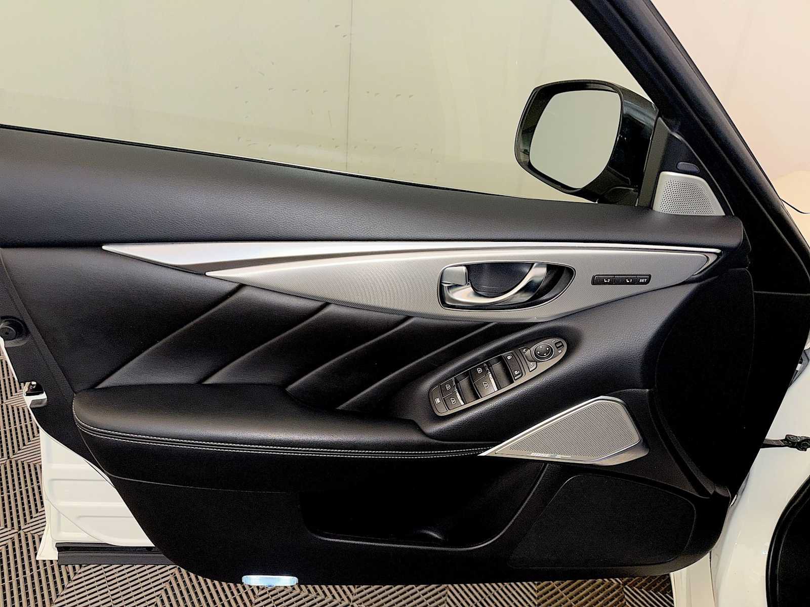 Used 2023 INFINITI Q50 Luxe w/ Cargo Package AWD/4WD image 11
