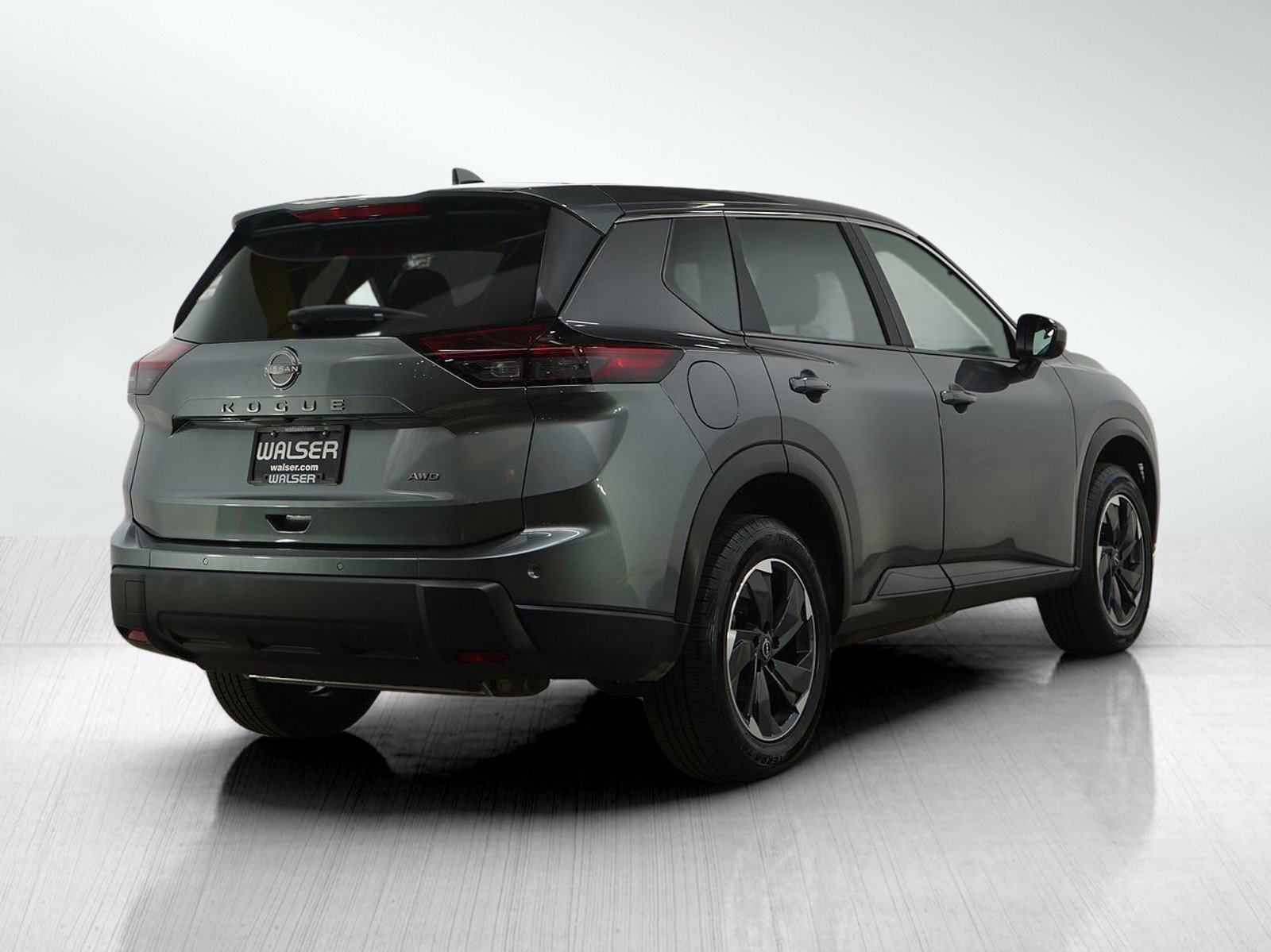 Used 2025 Nissan Rogue SV image 5