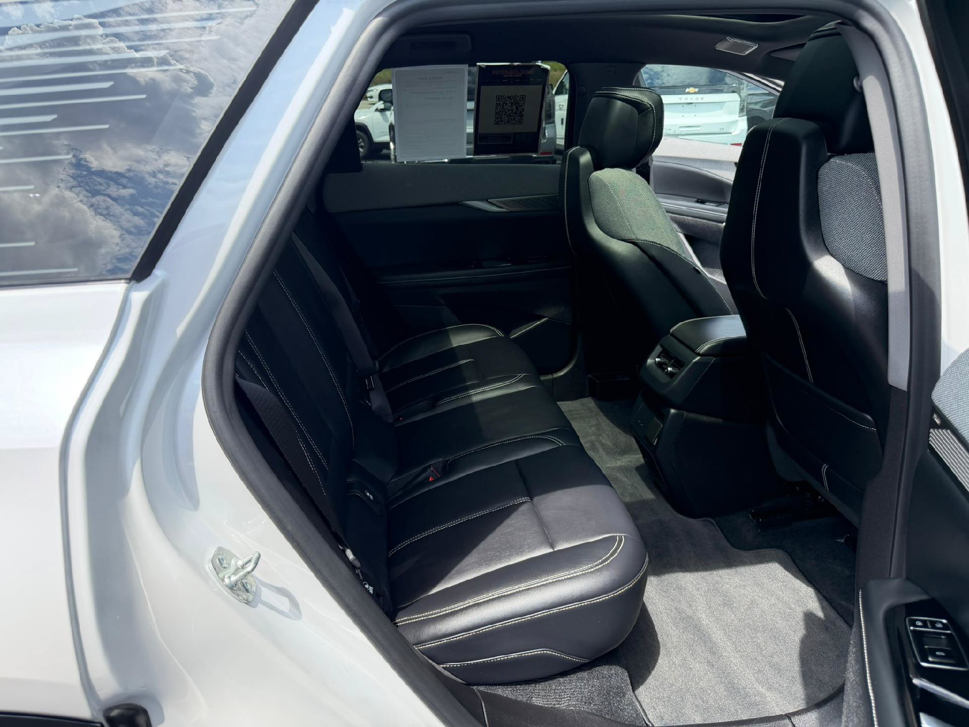 Certified 2025 Cadillac Optiq Luxury 1 AWD/4WD image 35