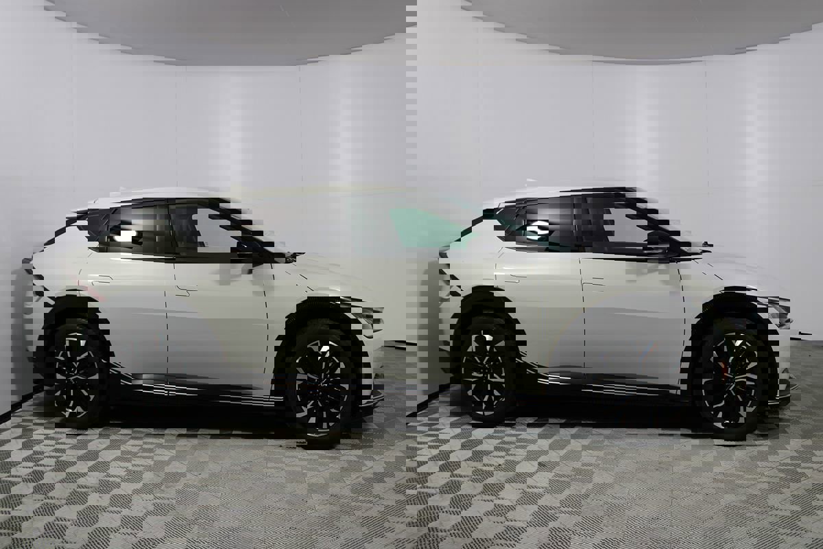 Used 2022 Kia EV6 Wind image 39