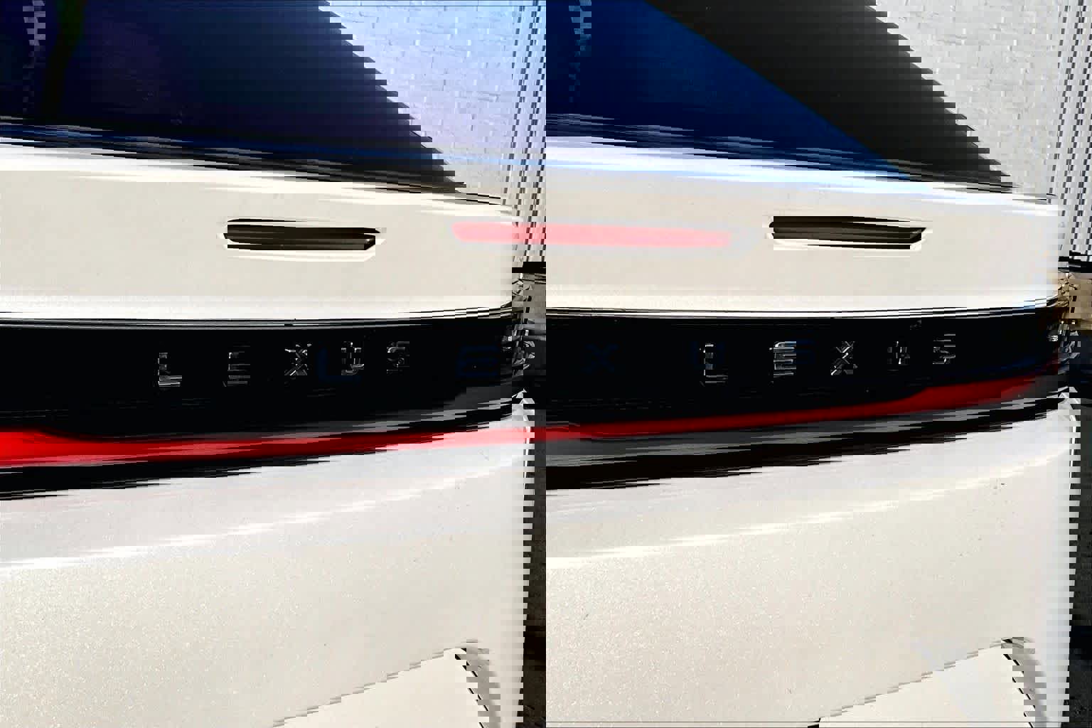 Used 2023 Lexus RZ 450e Premium image 29