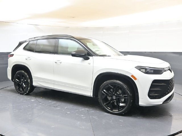 Used 2026 Volkswagen Tiguan SE R-Line AWD/4WD image 7