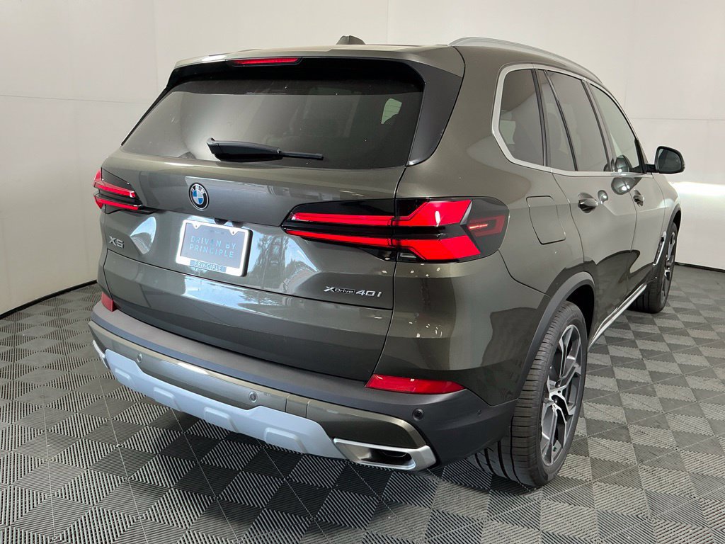 New 2026 BMW X5 xDrive40i w/ Climate Comfort Package AWD/4WD image 5