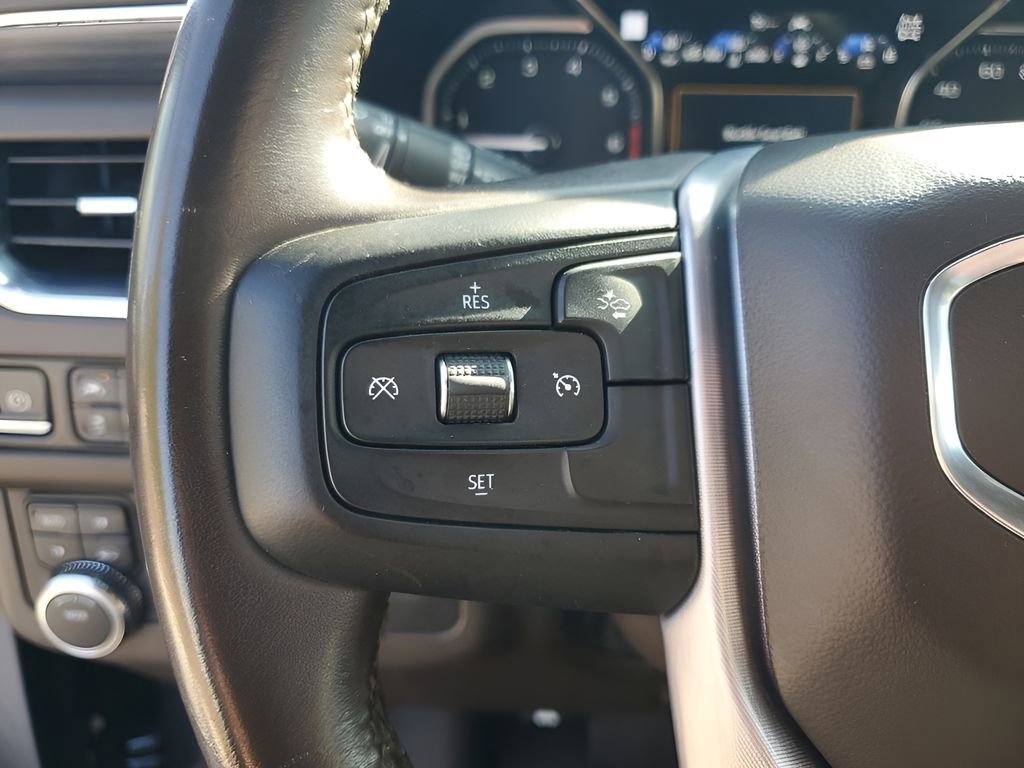 Used 2021 GMC Yukon XL SLT w/ Rear Media and Nav Package image 35