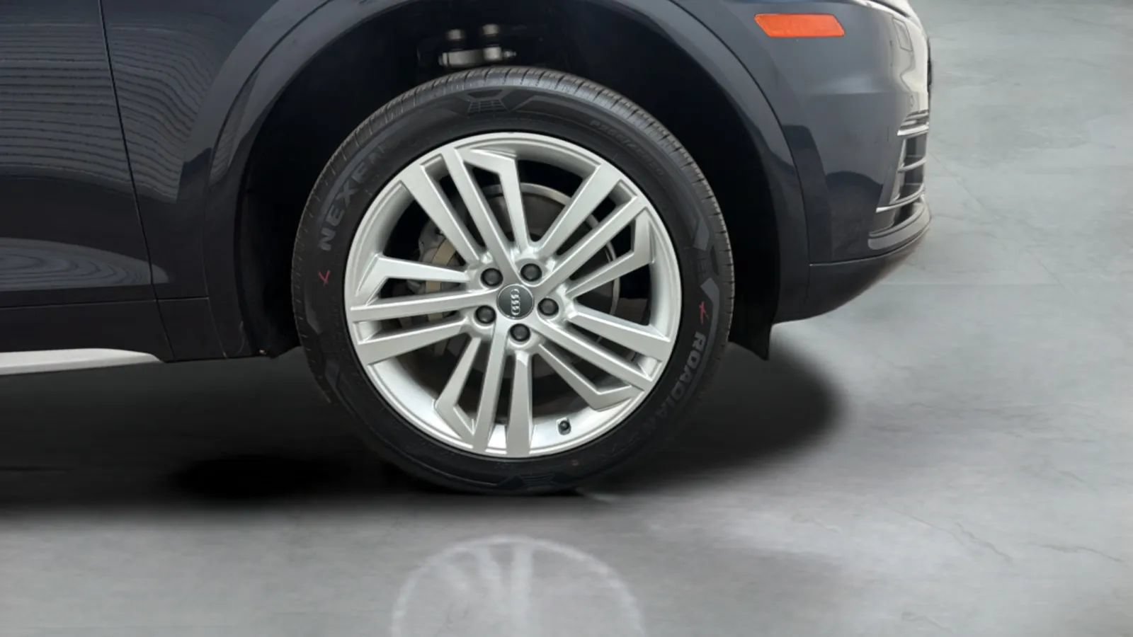 Used 2018 Audi Q5 2.0T Premium Plus w/ Premium Plus Package AWD/4WD image 24