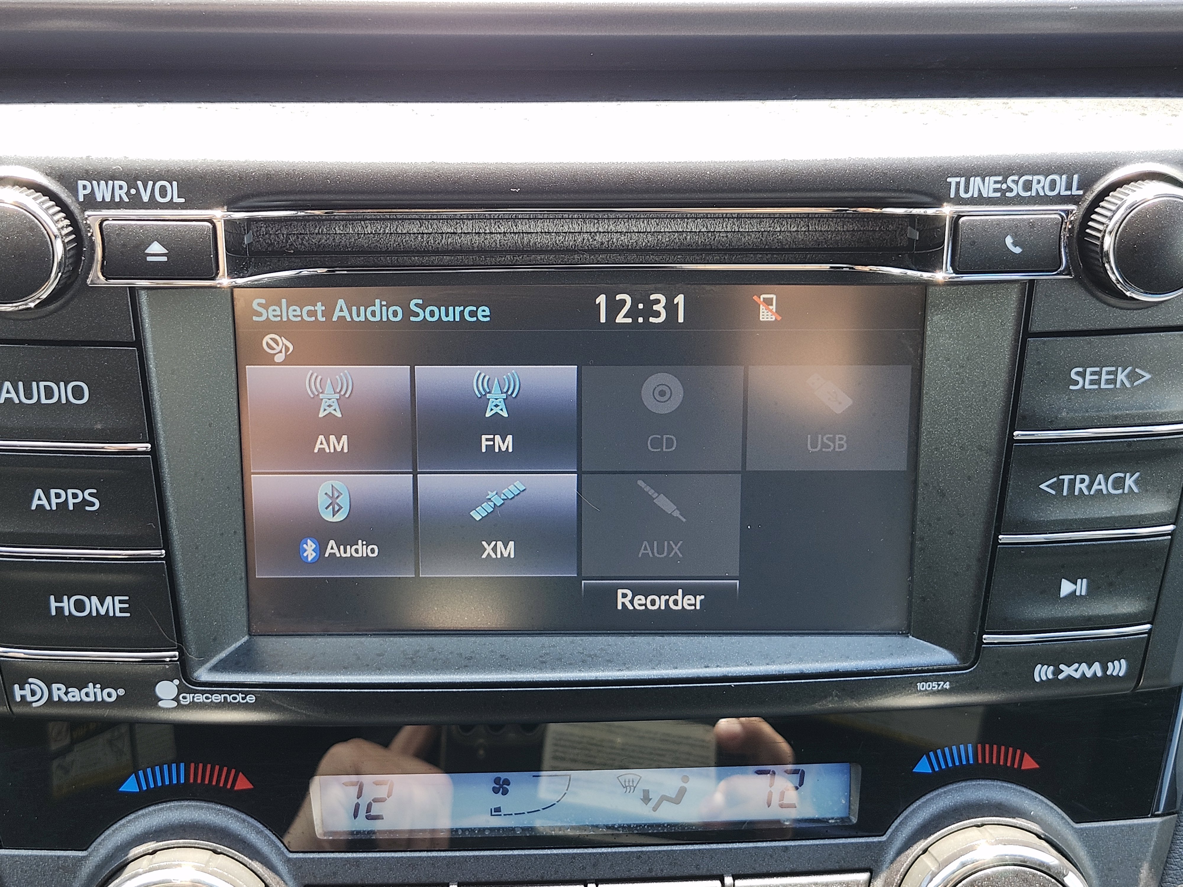 Used 2017 Toyota RAV4 SE FWD image 7