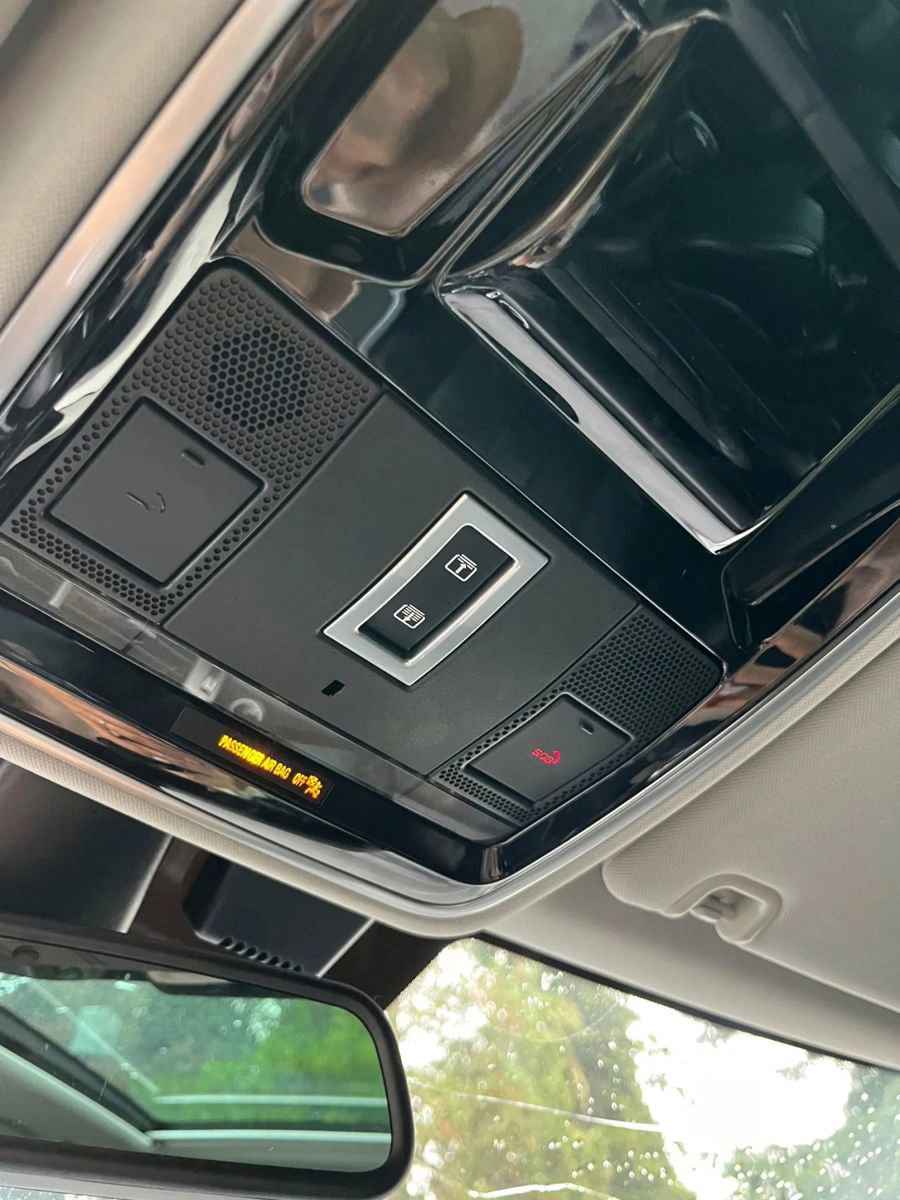 Used 2016 Land Rover Range Rover Sport SE image 15