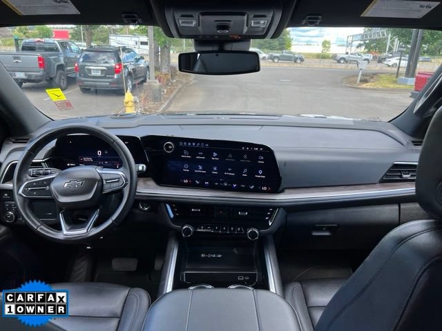 Used 2025 Chevrolet Suburban Z71 AWD/4WD image 15