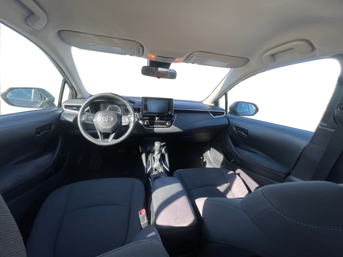 Used 2022 Toyota Corolla LE FWD image 12