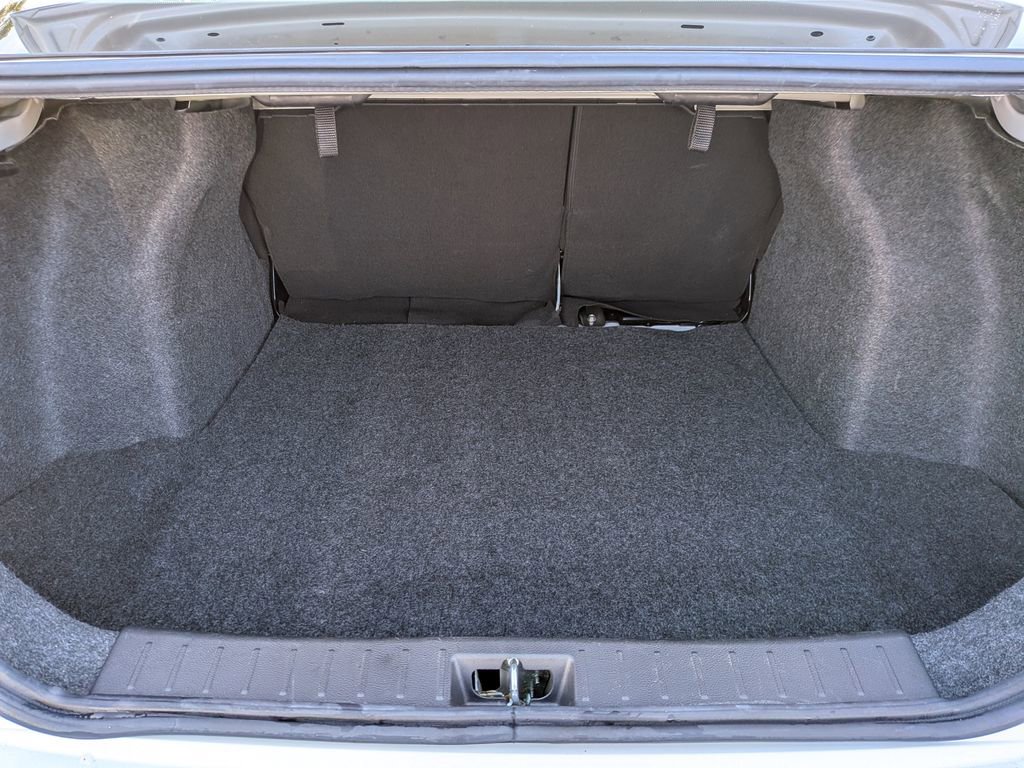 Used 2022 Nissan Versa S w/ Trunk Package FWD image 6