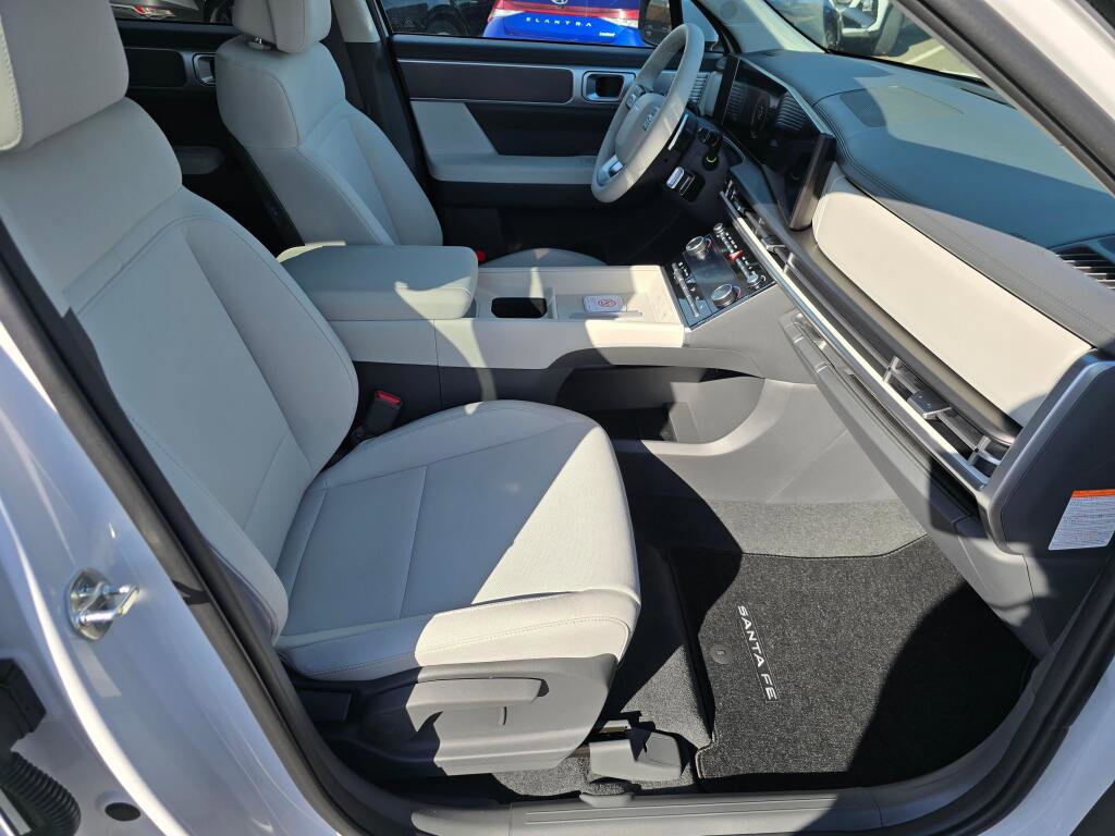 New 2026 Hyundai Santa Fe SE image 21