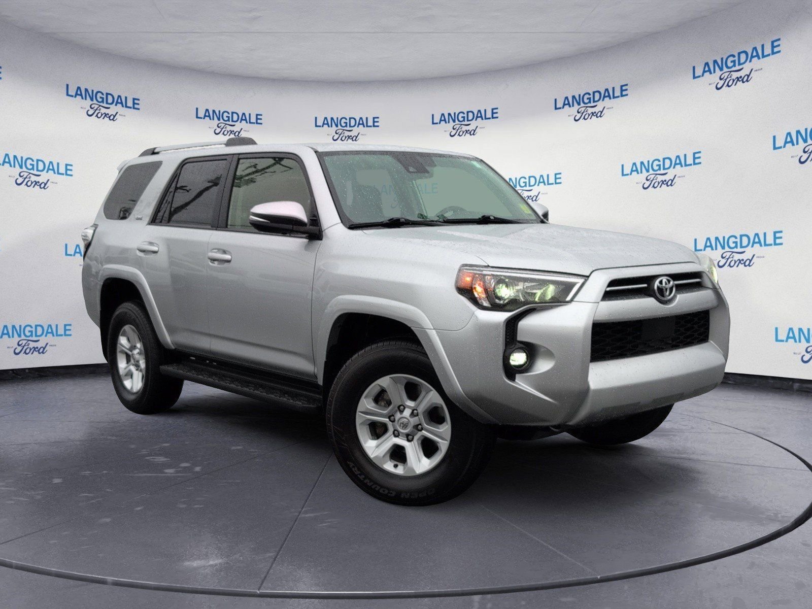 Used 2024 Toyota 4Runner SR5 Premium AWD/4WD image 2