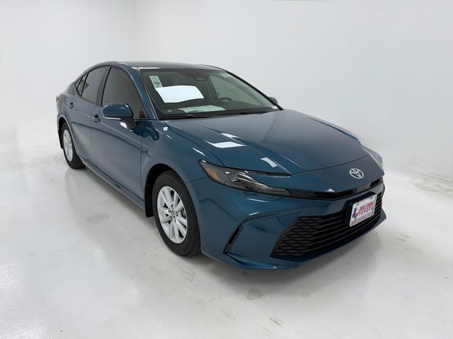 New 2026 Toyota Camry LE w/ Convenience Package image 2