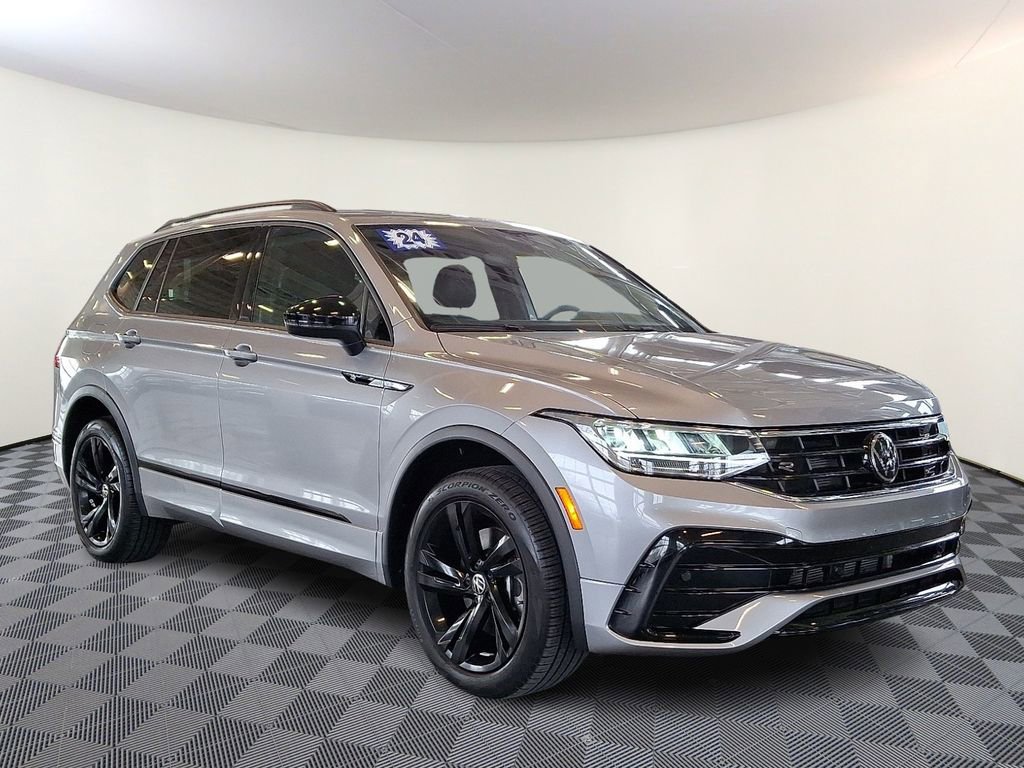 Used 2024 Volkswagen Tiguan SE R-Line