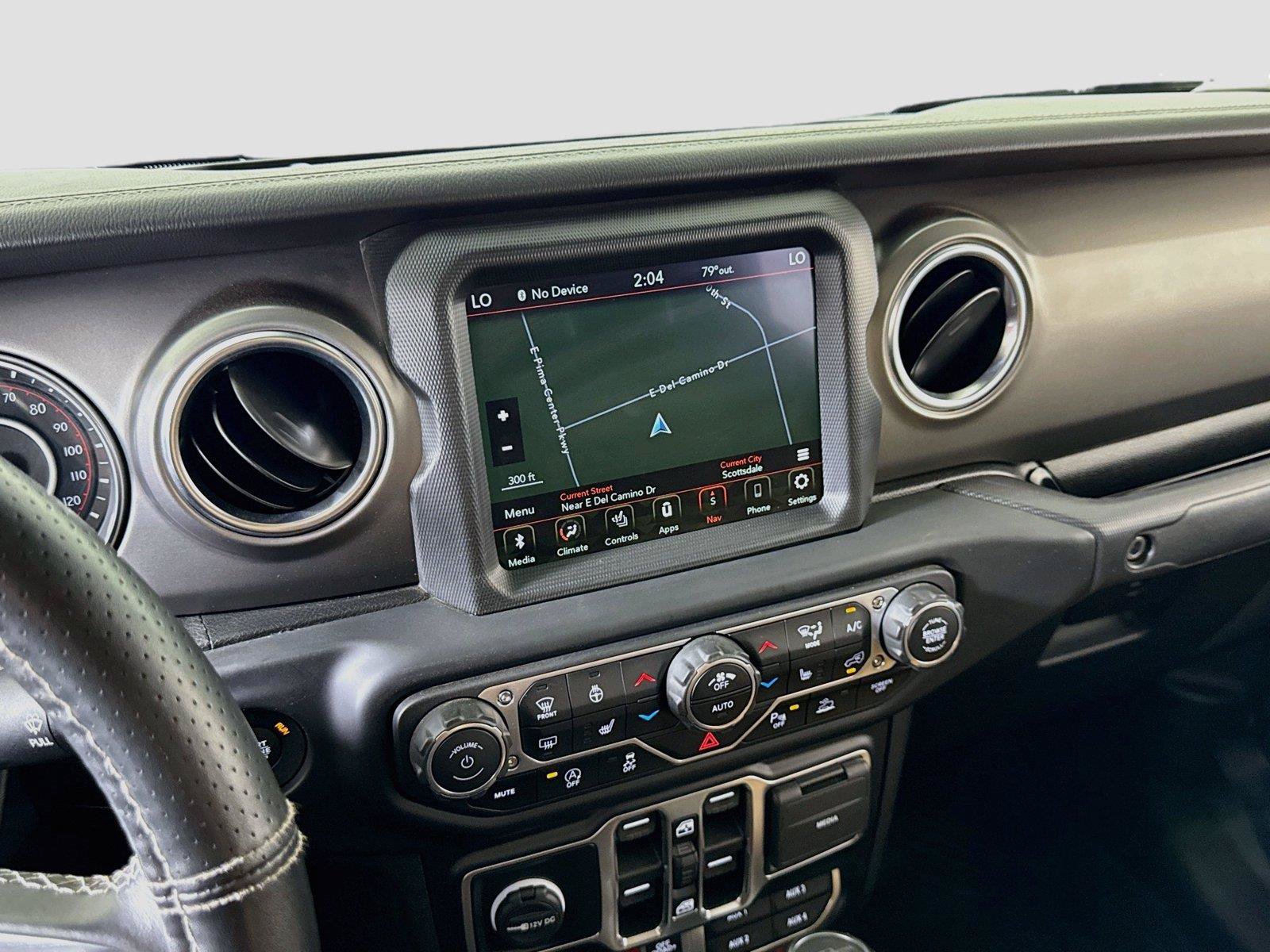 Used 2022 Jeep Gladiator Rubicon w/ Dual Top Group AWD/4WD image 18