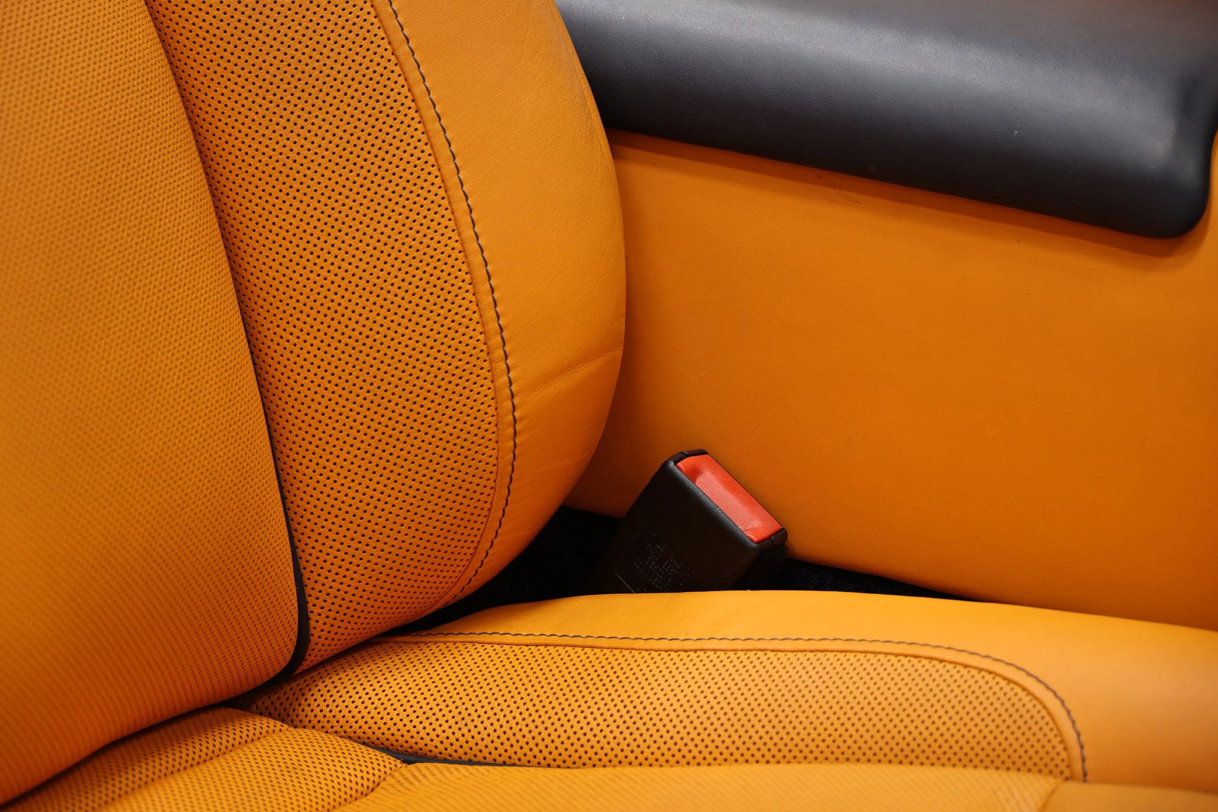 Used 2016 Rolls-Royce Dawn image 80